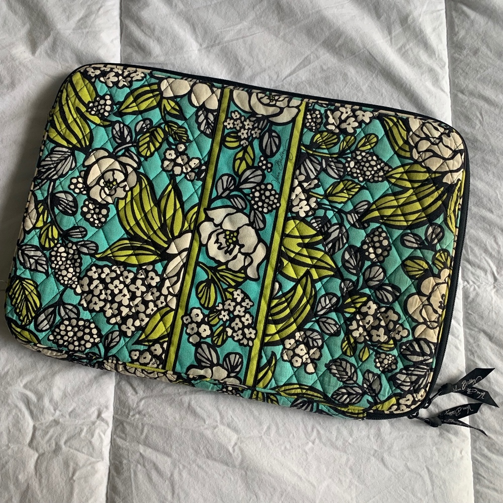 Vera Bradley "Island Blooms" Laptop Sleeve - RARE